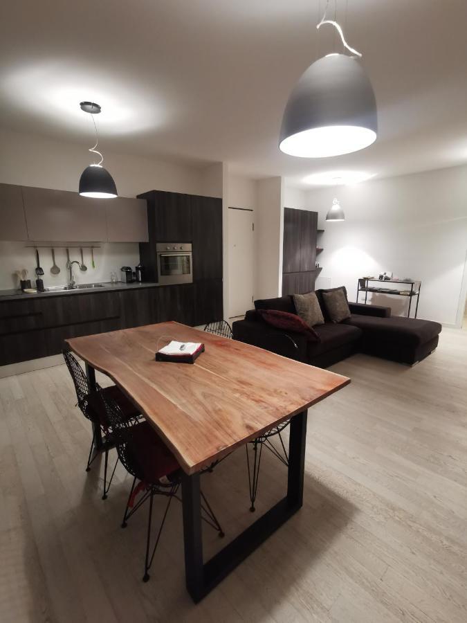 La Casa Di Greta Apartment Монца Екстериор снимка